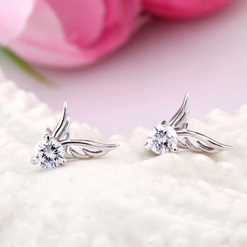 NEW!💙💎🦋BUTTERFLY WINGS! TINY STUDS🦋💎💙ANGEL😇 - Picture 2 of 8